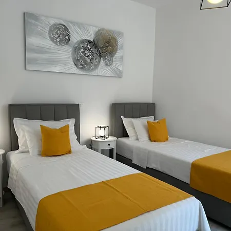 Pula Central Apartments Daire *